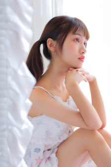 郑中基女儿